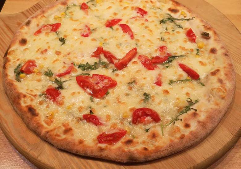 Pizza pomodorini e rucola