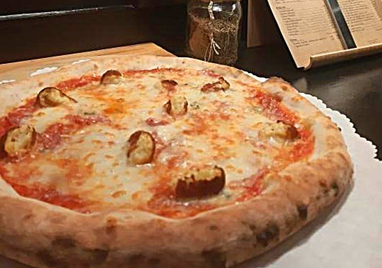 Pizza rossa